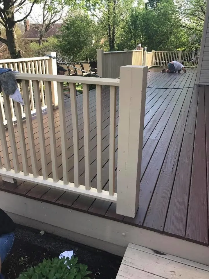 Deck staining Lexington KY